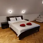 Old Town Apartment, Uus 28 شقة *